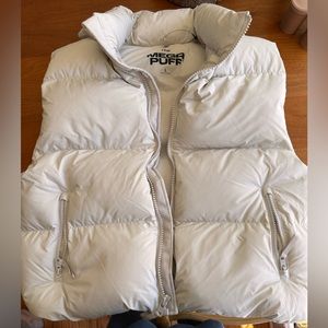 Aritzia TNA Mega Puff Vest